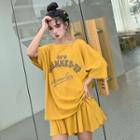 Lettering Elbow-sleeve T-shirt / Pleated A-line Skirt