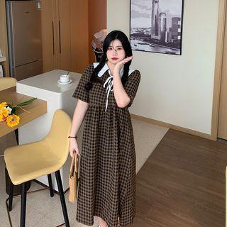 Short-sleeve Contrast Collar Gingham Check Midi A-line Dress