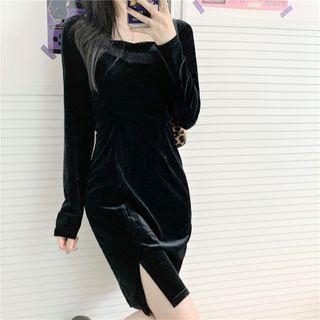 Square-neck Velvet Side-slit Dress