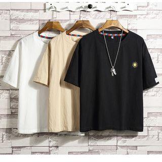 Short-sleeve Embroidered T-shirt / Set