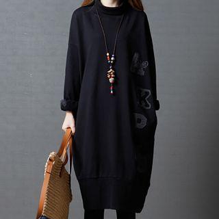 Long-sleeve Lettering Shift Dress