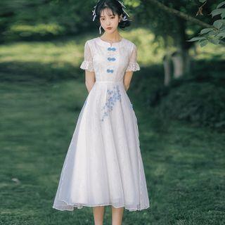 Short-sleeve Floral Embroidered Frog-buttoned Midi A-line Lace Dress