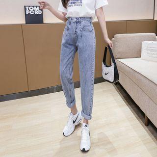 Printed Short-sleeve T-shirt / Straight Leg Jeans