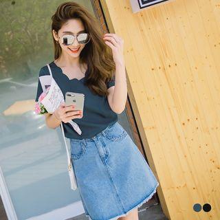 Scallop Trim Neck Line Plain Top