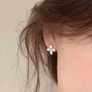 Asymmetrical Flower Stud Earring 1 Pair - Gold - One Size
