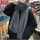 Oversized Print Pullover / Plain Scarf
