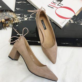 Lace-up Pointed Pumps