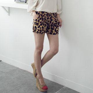 Leopard Print Elastic-waist Shorts Coffee - One Size