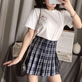 Plaid Pleated Skirt / Short-sleeve T-shirt / Set