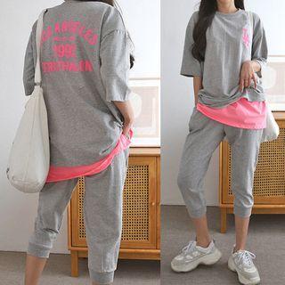 Set: Letter Print T-shirt + Cropped Sweat Pants