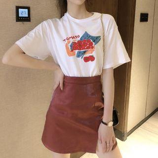 Short-sleeve Tomato Print T-shirt / Side-slit Mini A-line Skirt