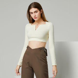 Eco-friendly Long-sleeve Plain V-neck Crop Top