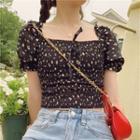 Floral Short-sleeve Square-neck Cropped Top