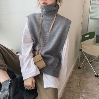 Cut-out High-neck Knit Vest
