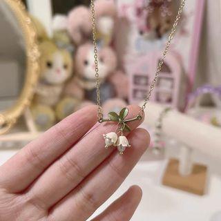 Flower Faux Pearl Pendant Alloy Necklace White - One Size