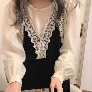 Blouse / Sleeveless Velvet Dress