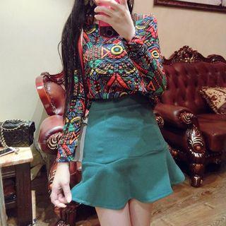 Set: Long-sleeve Patterned Top + Mini Skirt