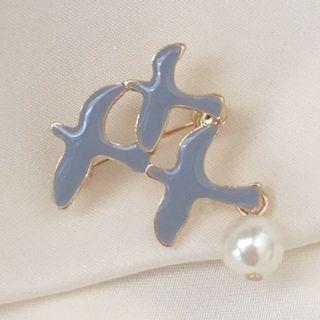 Faux Pearl Pigeon Brooch