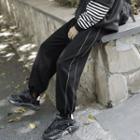 Contrast Detail Straight-fit Pants