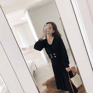 Set: Double Breasted Cardigan + Pleated Skirt