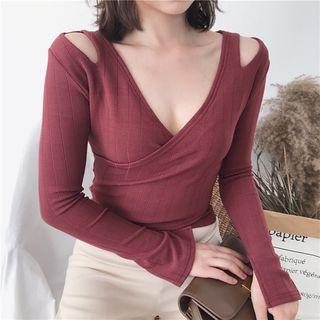 Long-sleeve Cold Shoulder V-neck T-shirt