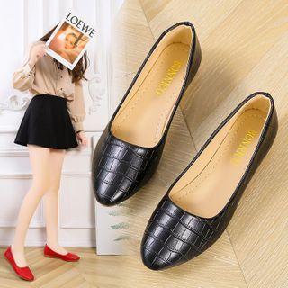 Croc Grain Flats