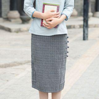 Frog Button H-line Skirt