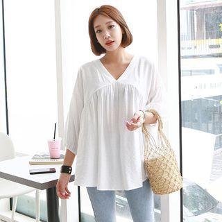 V-neck Balloon-sleeve Swing Blouse