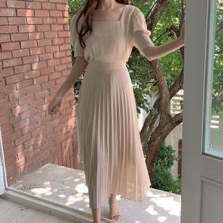 Puff-sleeve Midi Accordion Pleat A-line Dress