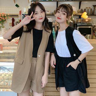 Elbow-sleeve T-shirt / Wide-leg Shorts / One Button Vest / Set