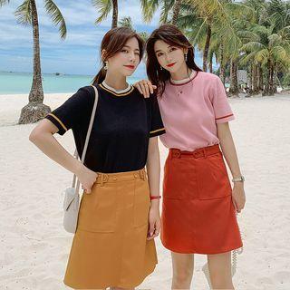 Set: Short-sleeve Contrast Trim Knit Top + A-line Mini Skirt