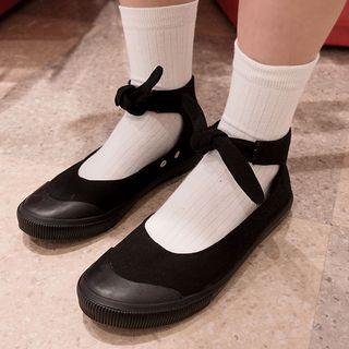 Tie-ankle Rubber Flats