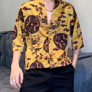 Short-sleeve Printed V-neck Shirt