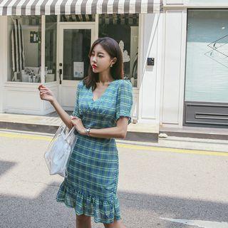 V-neck Ruffle-hem Plaid Dress