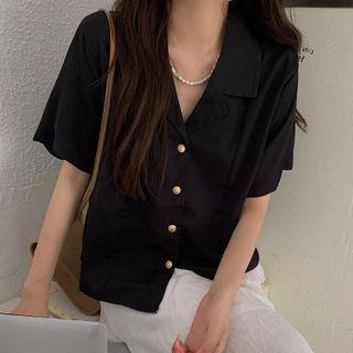 Short Sleeve V-neck Buttoned Crop Top
