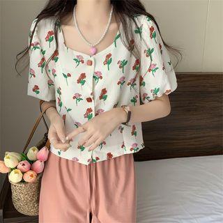 Short-sleeve Floral Button Top