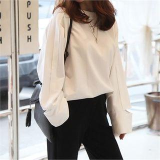 Round-neck Slit-sleeve Pullover