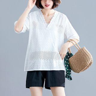 Plain V-neck Flower Trim Cutout Short-sleeve Shirt