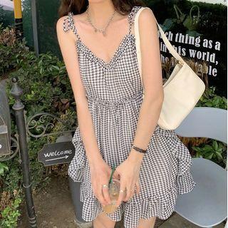 Spaghetti Strap Gingham A-line Dress / Short-sleeve Lace Jacket