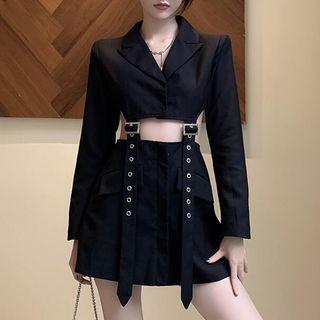 Set : Buckled Cropped Blazer + Skirt