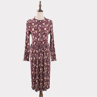 Long-sleeve Floral Pleated Dress
