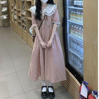 Short-sleeve Lace Collar Embroidered A-line Dress Gray - One Size