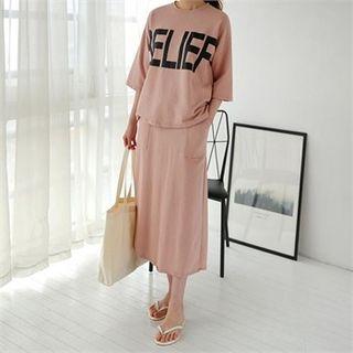 Set: Lettering T-shirt + Slit-front Maxi Skirt