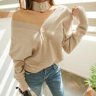 V-neck Buttoned Cardigan With Choker