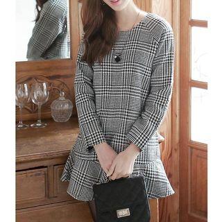 Long Sleeve Ruffle Hem Dress