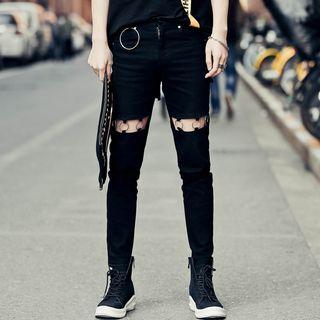Metal Ring Detail Ripped Slim Fit Jeans