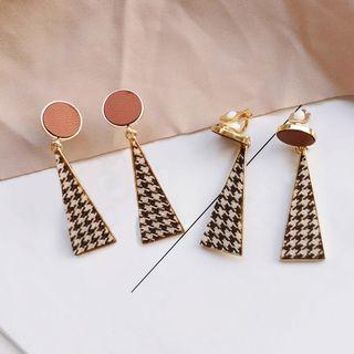Hounstooth Triangle Clip-on Earring