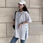 Elbow-sleeve Buttoned Slit T-shirt
