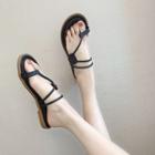 Loop Toe Flat Sandals