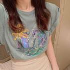 Printed Short-sleeve T-shirt / Pencil Skirt